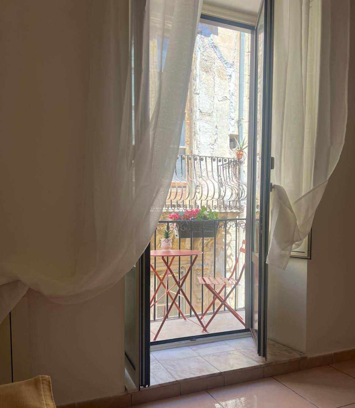Greta'S Apartment Discesa Delle Capre Palermo Buitenkant foto